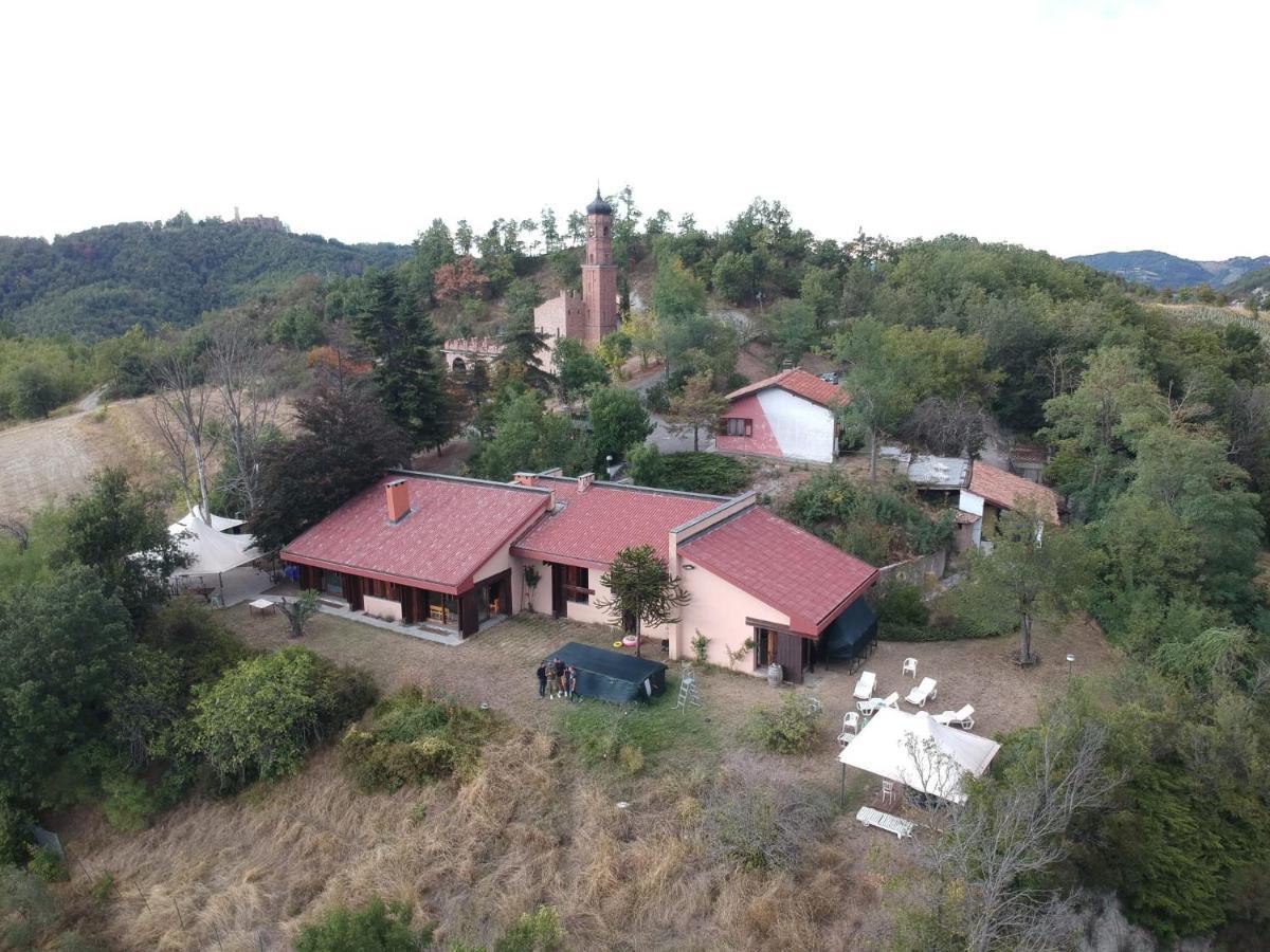 Oasi Di Mastarone - Il Vino E Le Rose Villa Momperone Екстериор снимка