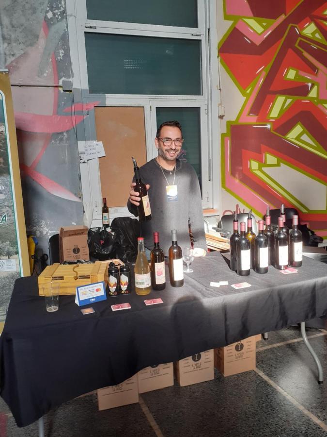 Oasi Di Mastarone - Il Vino E Le Rose Villa Momperone Екстериор снимка