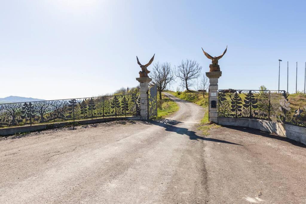 Oasi Di Mastarone - Il Vino E Le Rose Villa Momperone Екстериор снимка